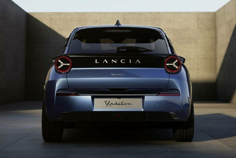 La nouvelle Lancia Ypsilon électrique : un véhicule prêt à surpasser la Peugeot 208 ?